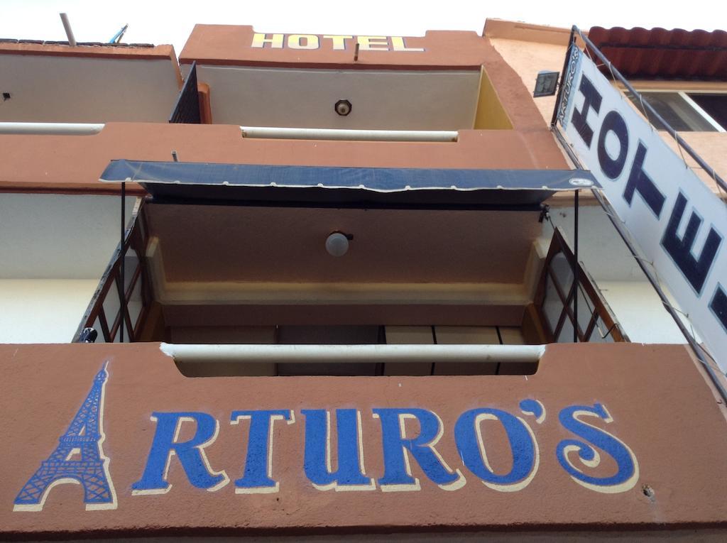 Hotel Arturo'S Zihuatanejo Esterno foto