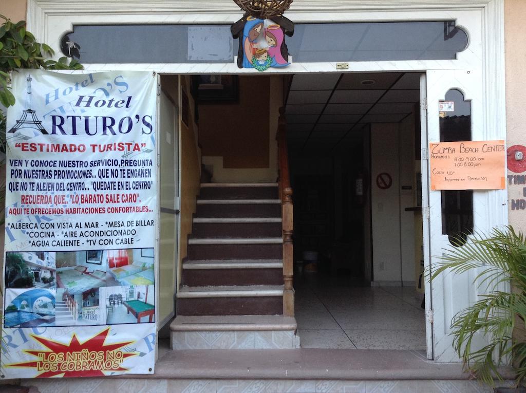 Hotel Arturo'S Zihuatanejo Esterno foto