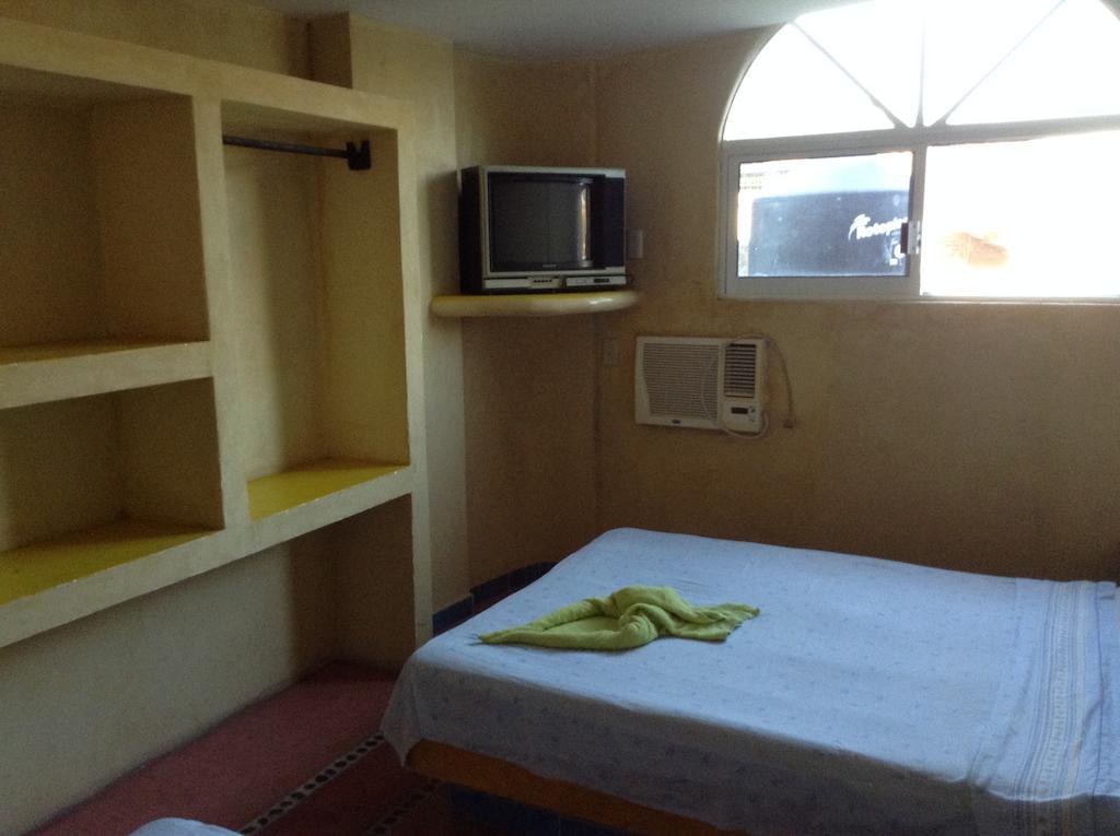 Hotel Arturo'S Zihuatanejo Esterno foto